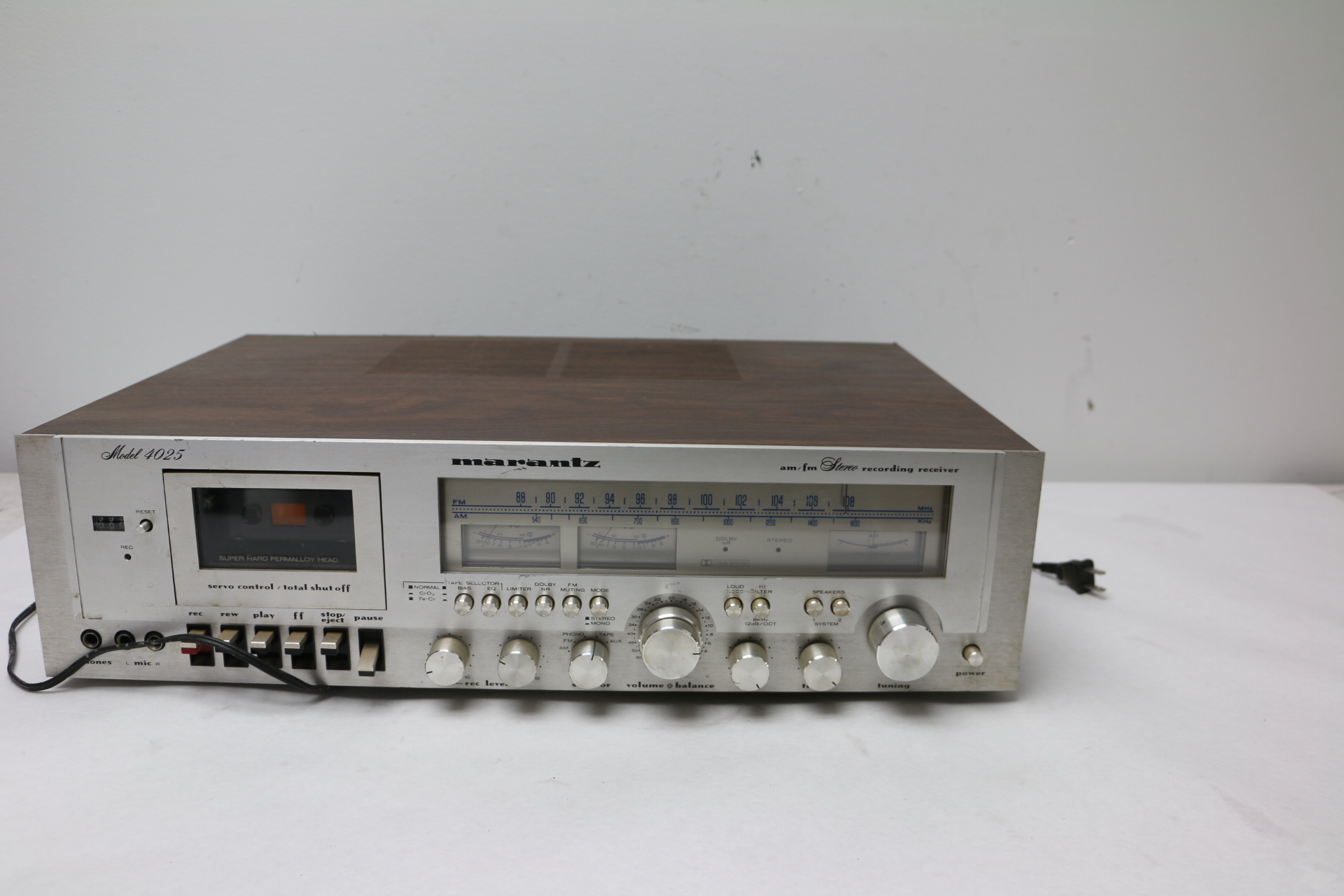 VINTAGE Marantz Model 4025 AM/FM Stereo Recording Receiver and Cassette